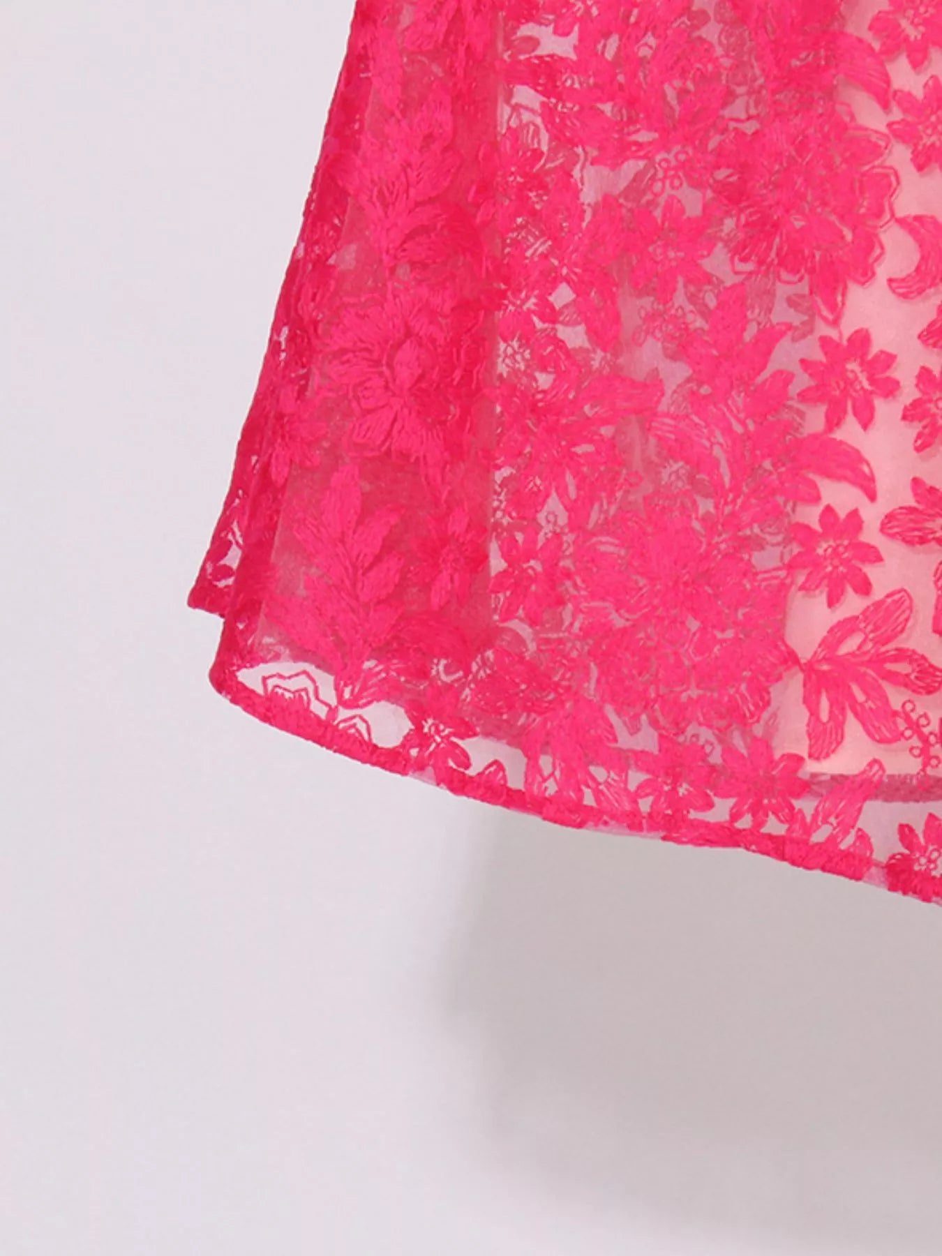 pink floral lace sweetheart neck cami dress close up of scalloped hem and sheer lace overlay