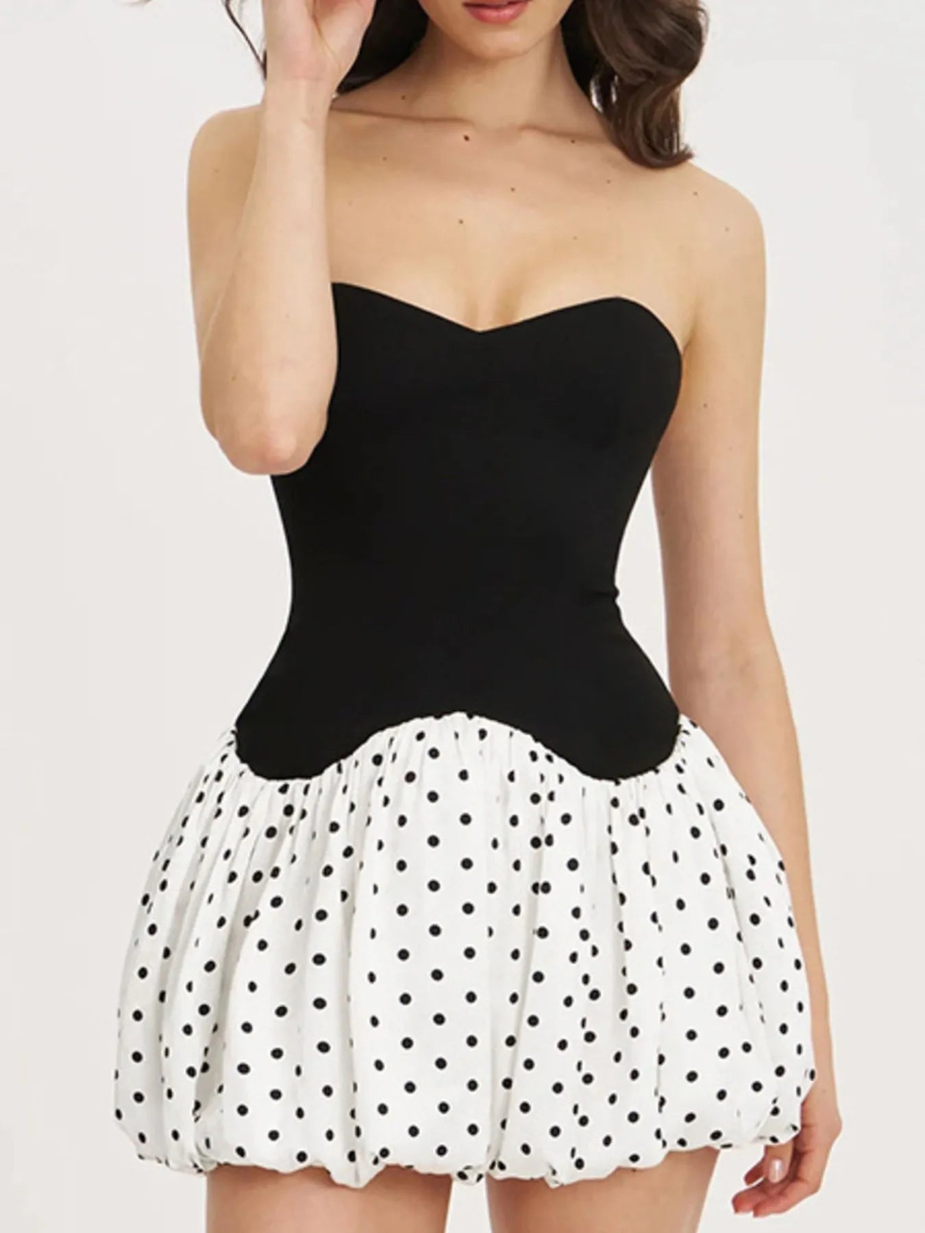 sweetheart neck polka dot mini dress strapless black fitted bodice with white polka dot bubble skirt
